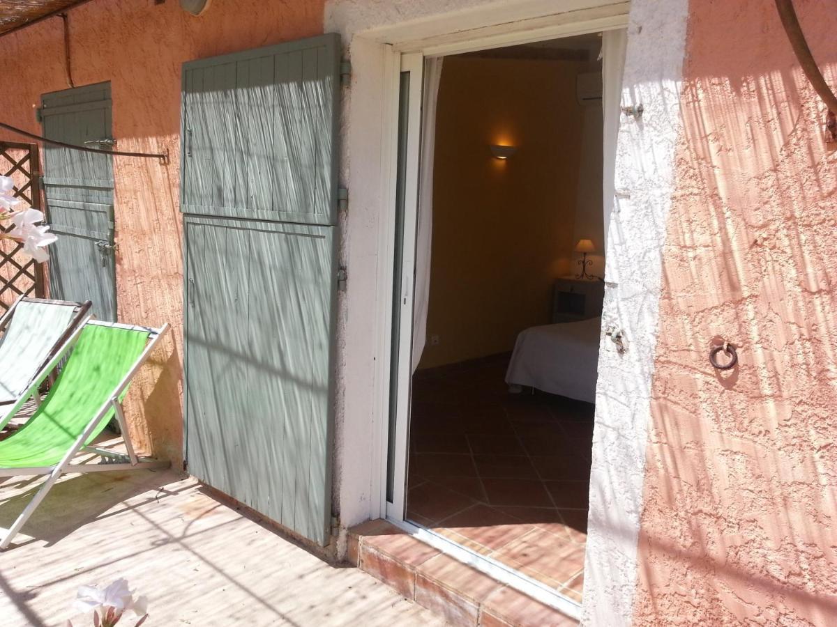 Le Mas Des Oliviers Puget-Ville Zimmer foto